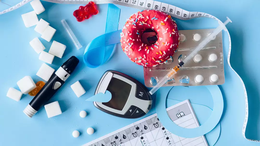The importance of continuous monitoring of the condition of diabetes patients through devices, improving lifestyle, and taking medication according to the doctor’s instructions